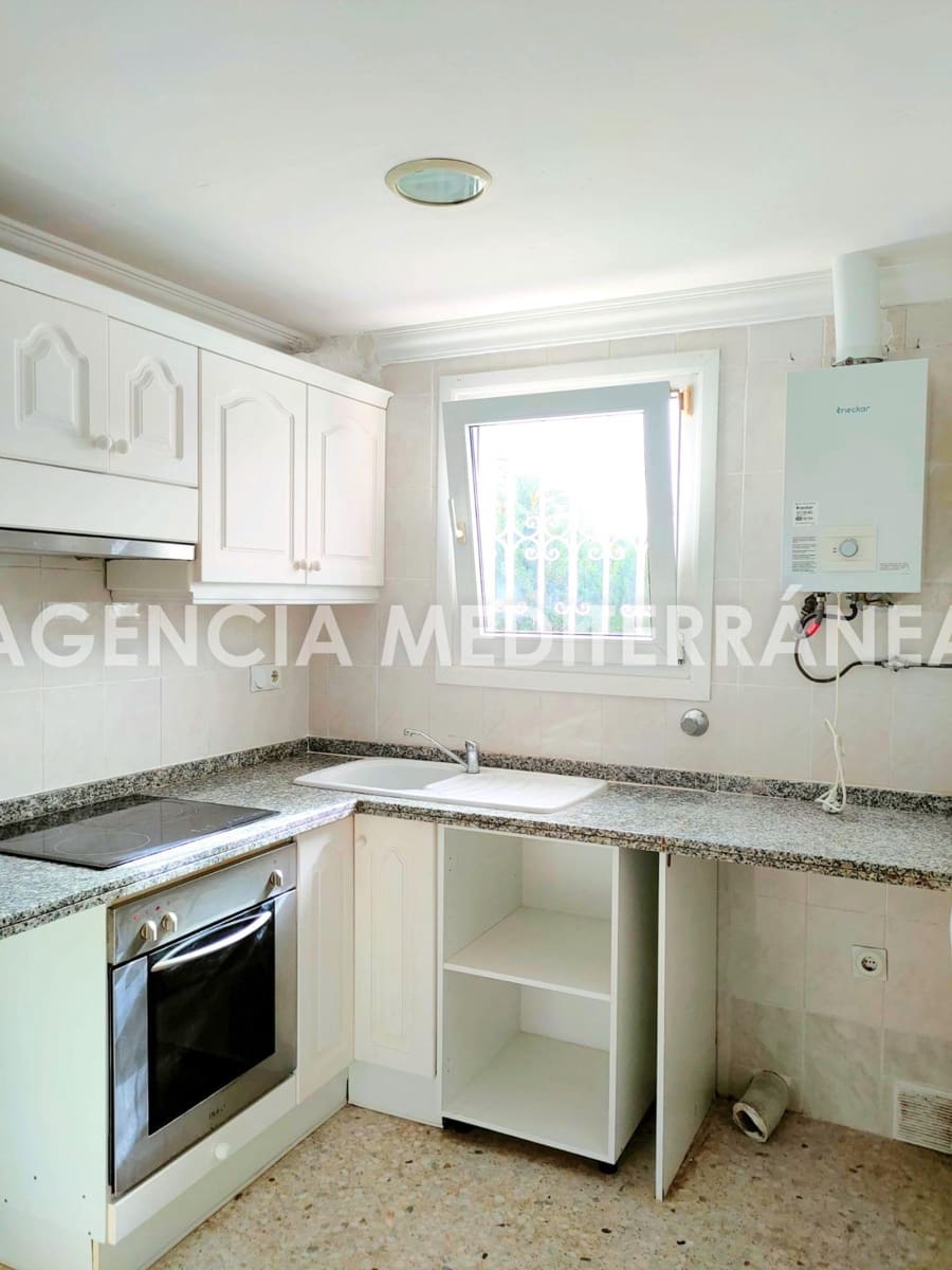3 Zimmer Reihenhaus zu verkaufen in Denia mit Garage - 350.000 € (Ref: 10089811)