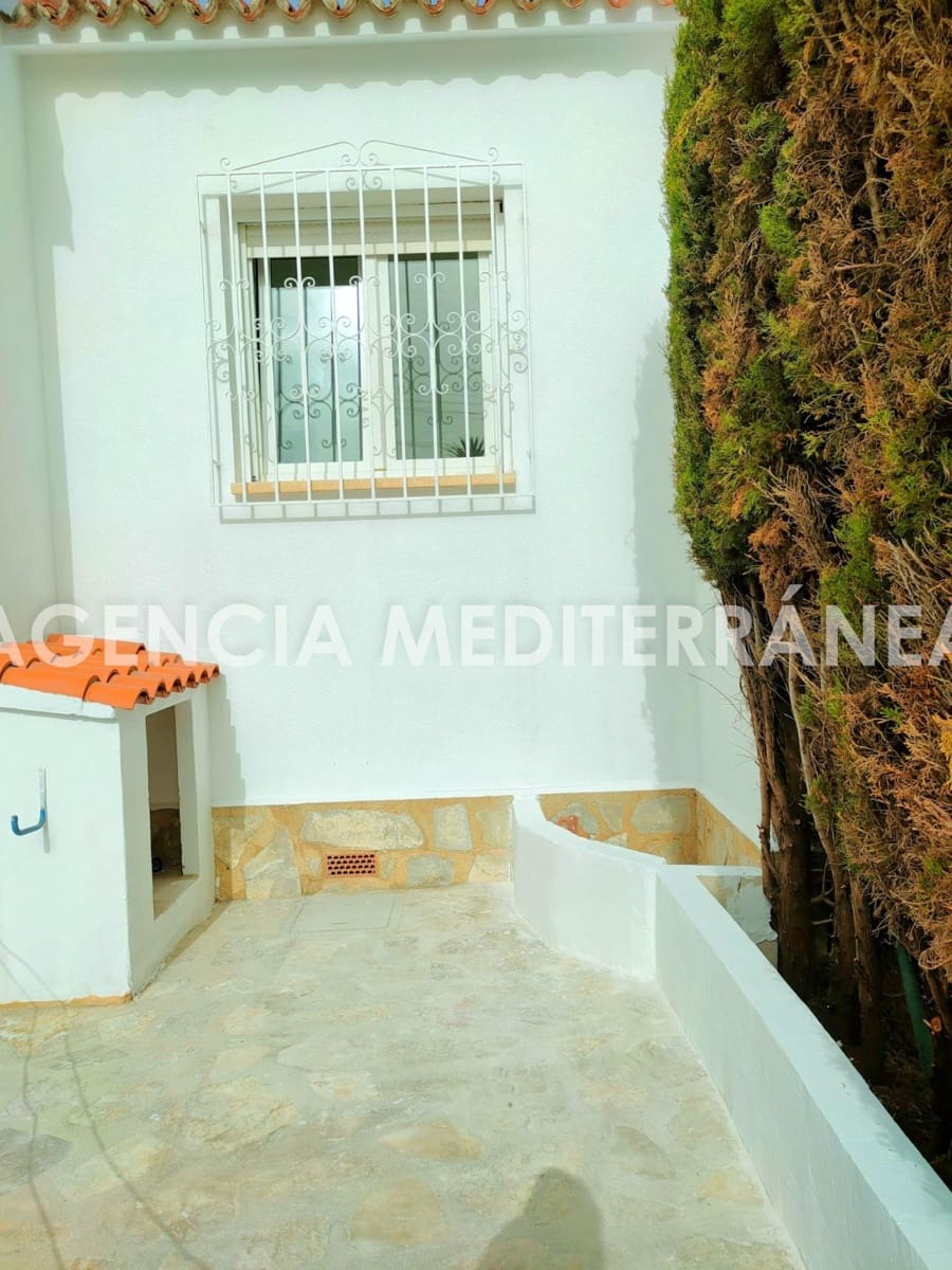 3 Zimmer Reihenhaus zu verkaufen in Denia mit Garage - 350.000 € (Ref: 10089811)