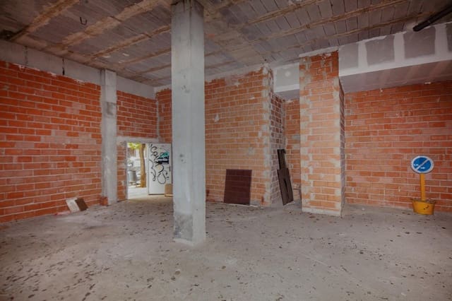 Komercyjne na sprzedaż w Gandia - 123 000 € (Ref: 10094809)