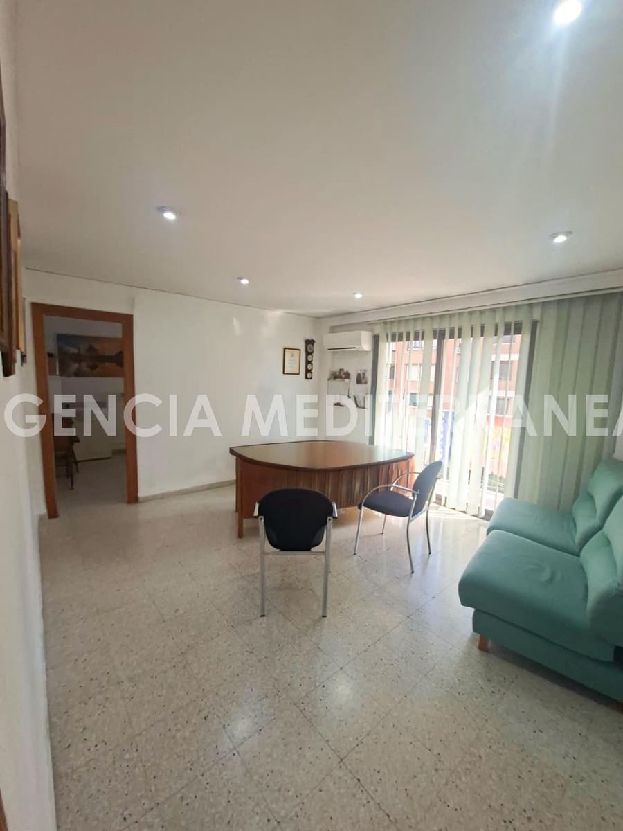 4 bedroom Flat for sale in Valencia city - € 348,000 (Ref: 10094810)