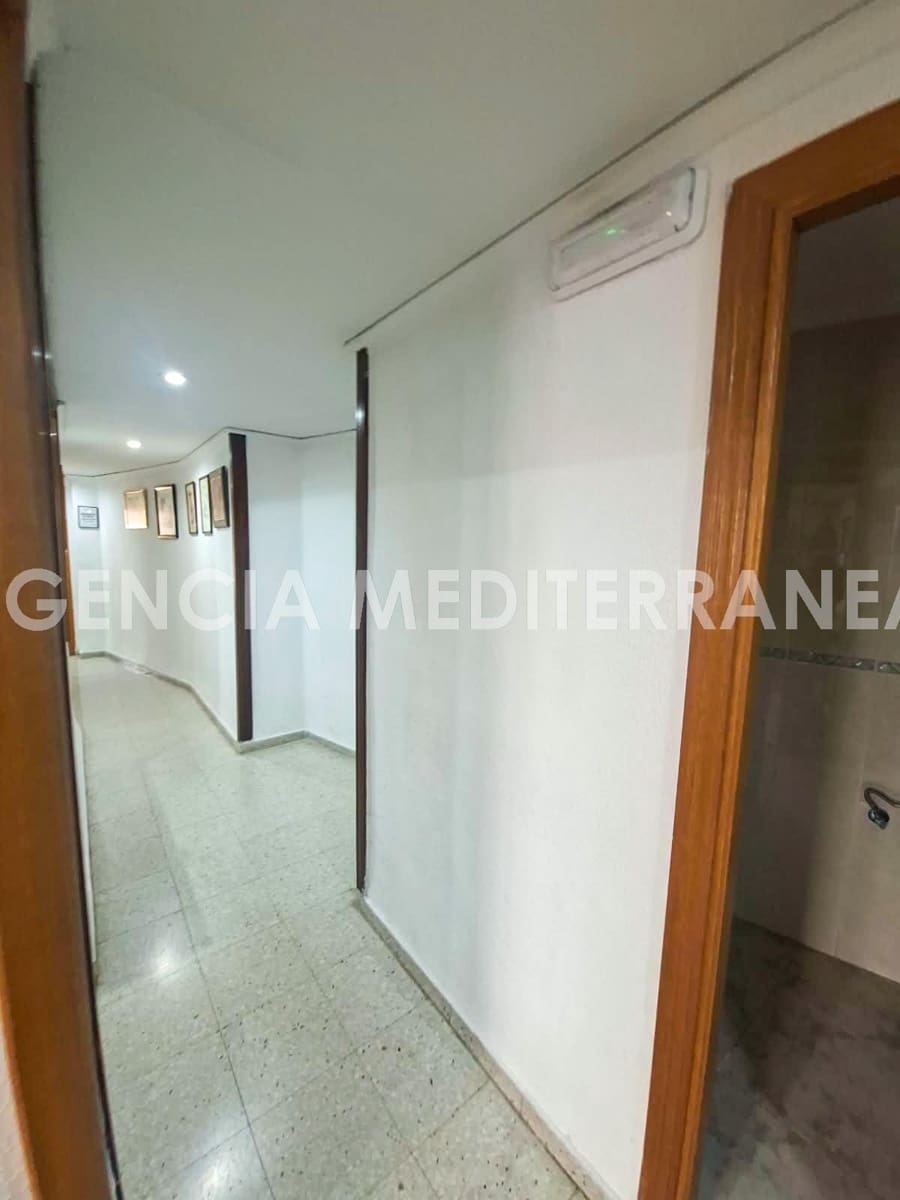 4 bedroom Flat for sale in Valencia city - € 348,000 (Ref: 10094810)