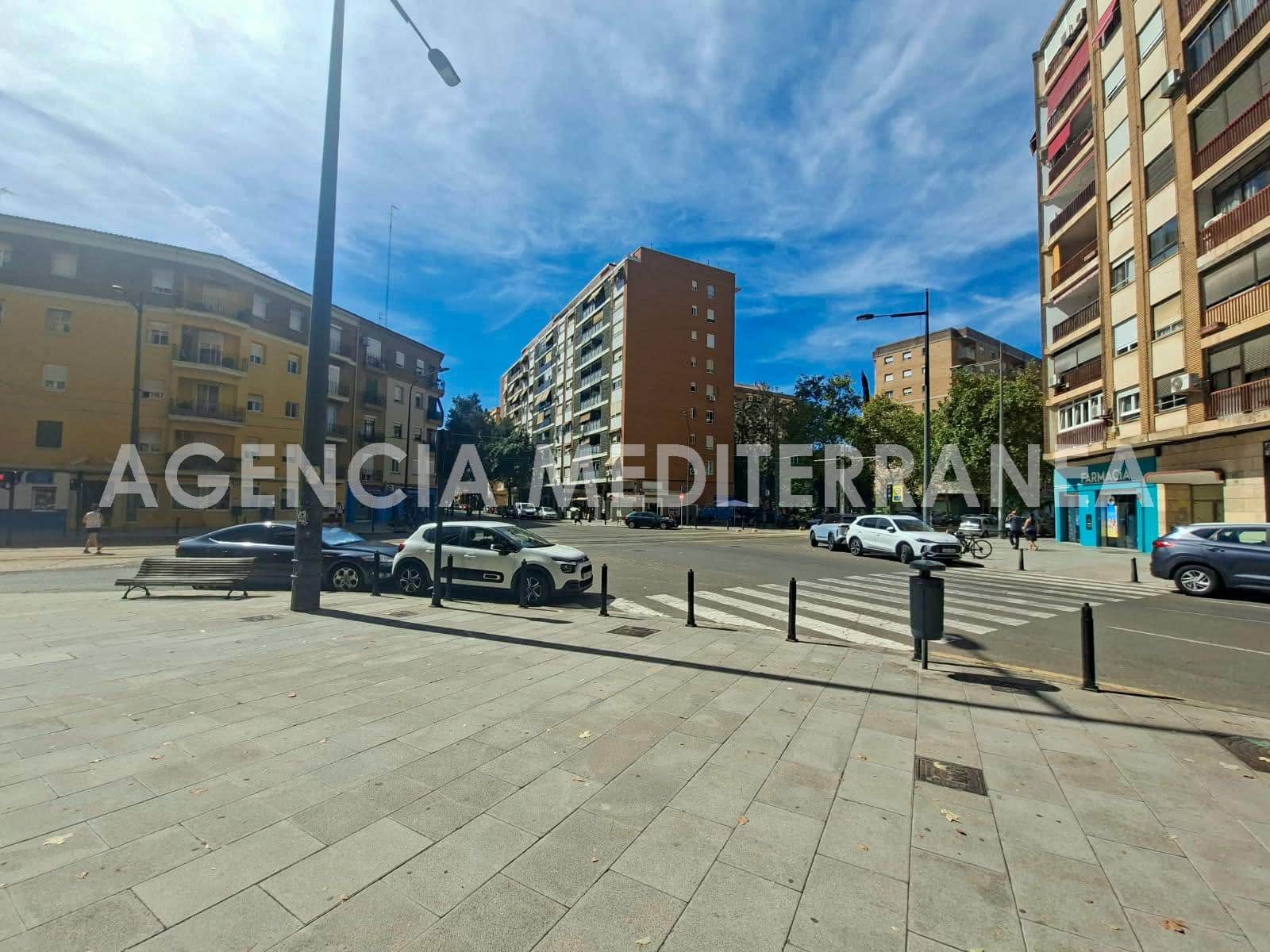 4 bedroom Flat for sale in Valencia city - € 348,000 (Ref: 10094810)