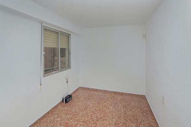 4 slaapkamer Flat te koop in Gandia - € 170.000 (Ref: 10094811)
