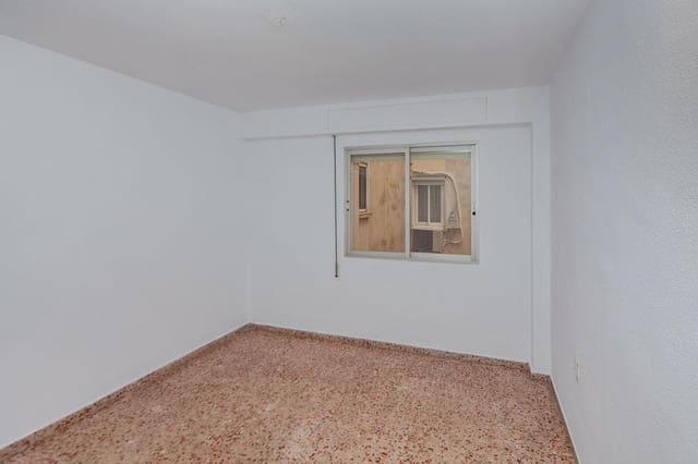 4 slaapkamer Flat te koop in Gandia - € 170.000 (Ref: 10094811)