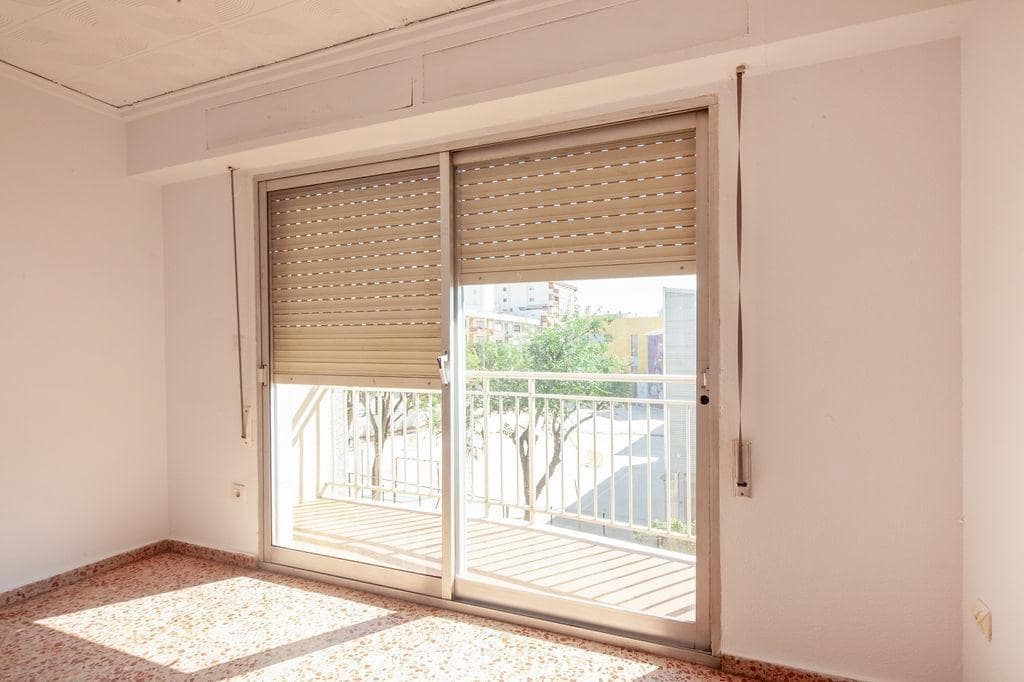4 slaapkamer Flat te koop in Gandia - € 170.000 (Ref: 10094811)