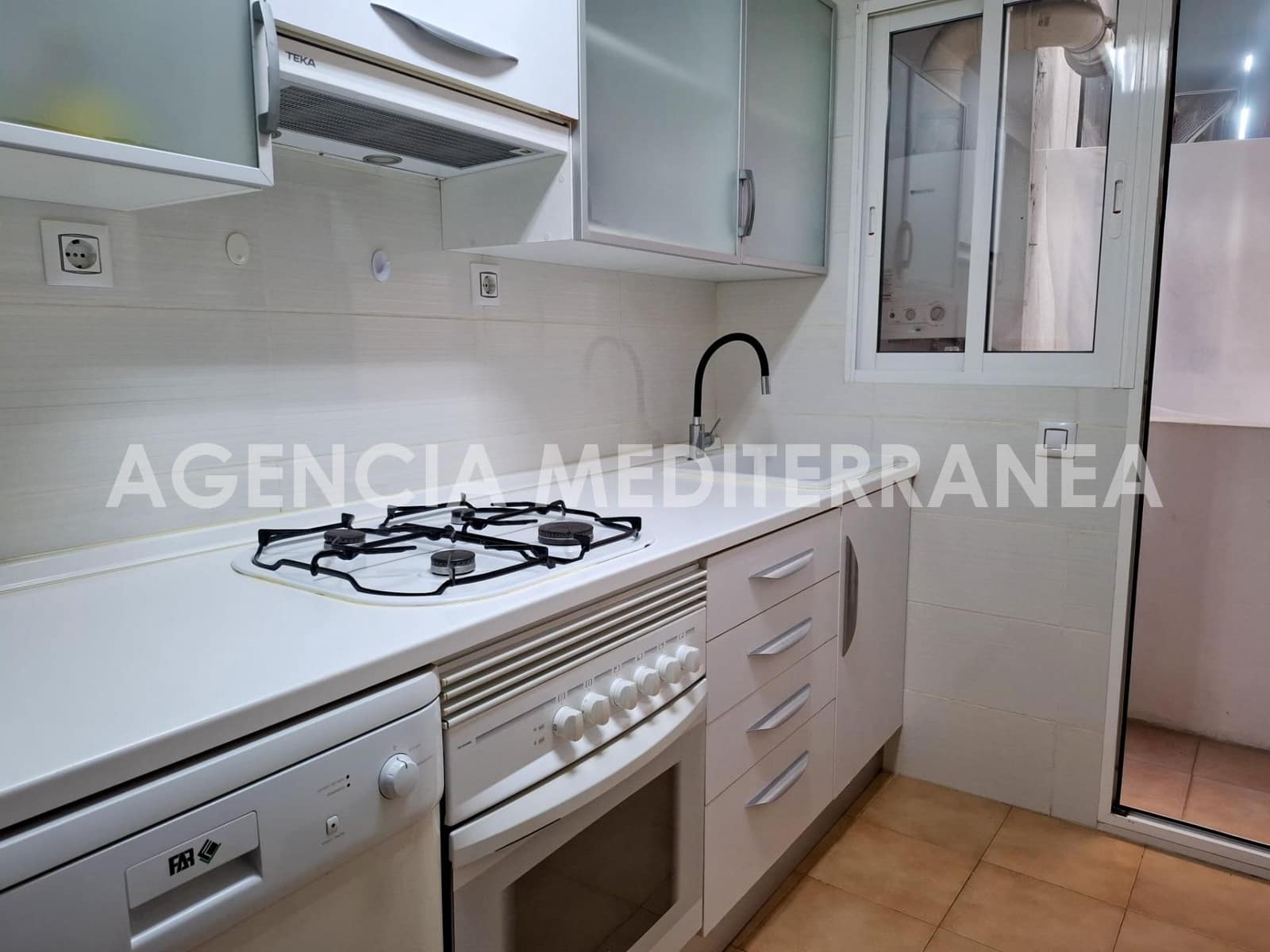 4 sovrum Lägenhet till salu i Mislata - 259 000 € (Ref: 10100283)