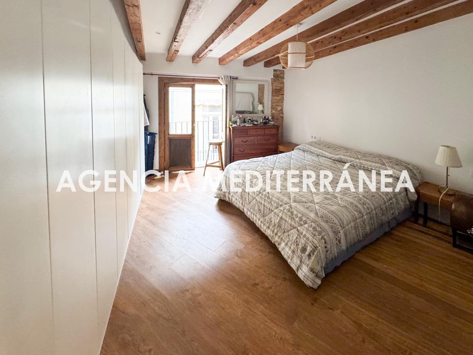 Piso de 1 habitación en València ciudad en venta - 390.000 € (Ref: 10100285)