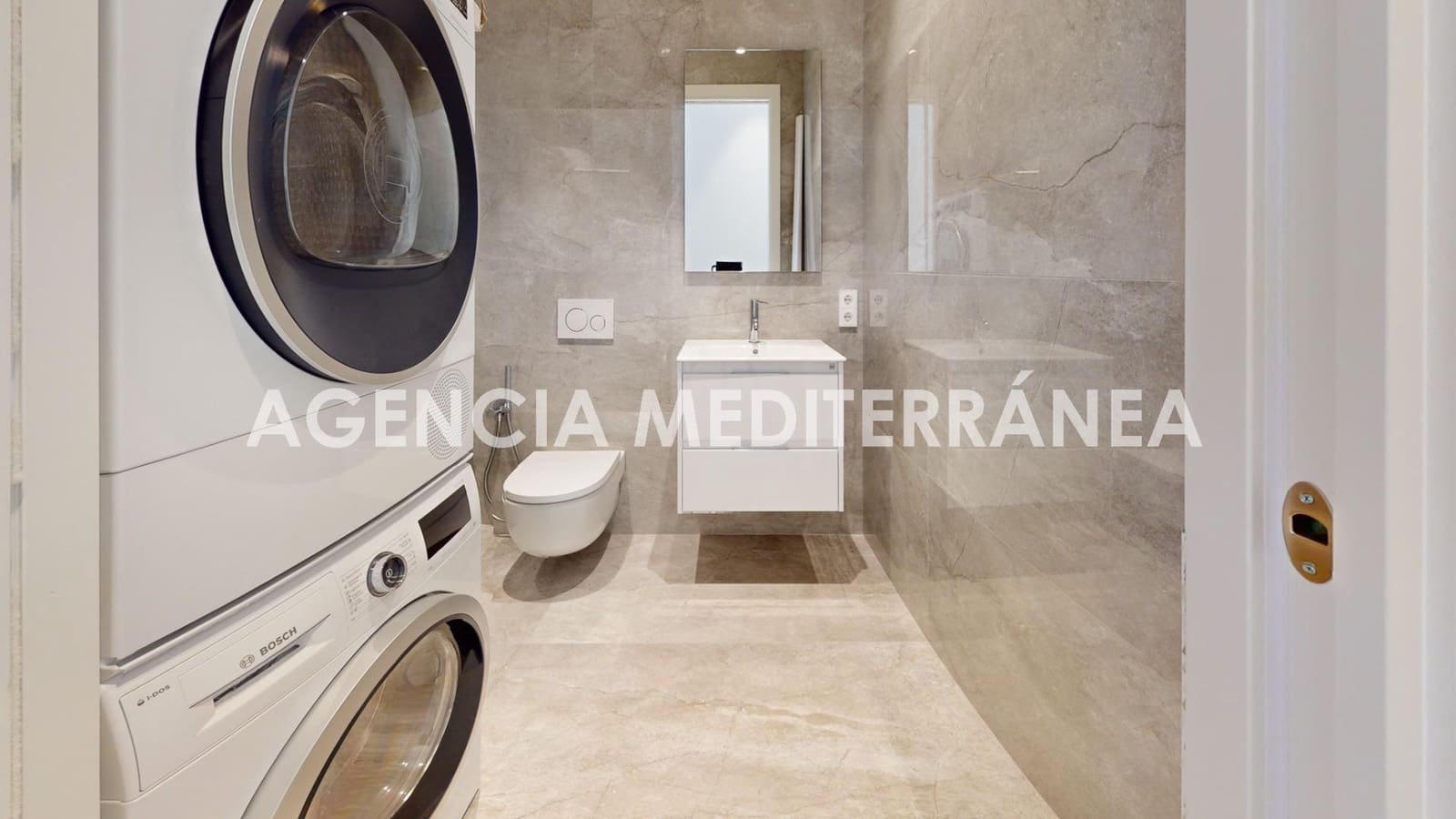 1 slaapkamer Flat te koop in Valencia stad - € 340.000 (Ref: 10100286)