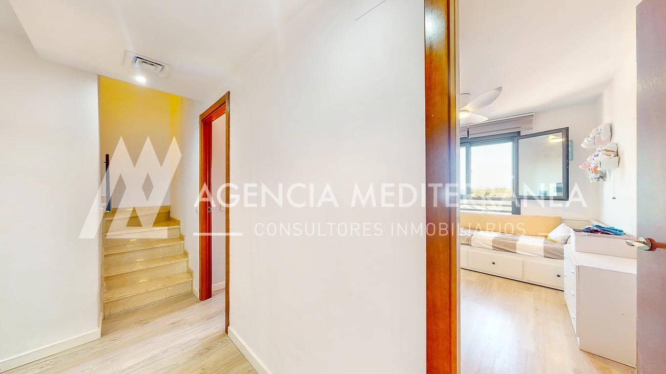 3 soveværelse Penthouse til leje i Alcasser - € 1.000 (Ref: 10115754)