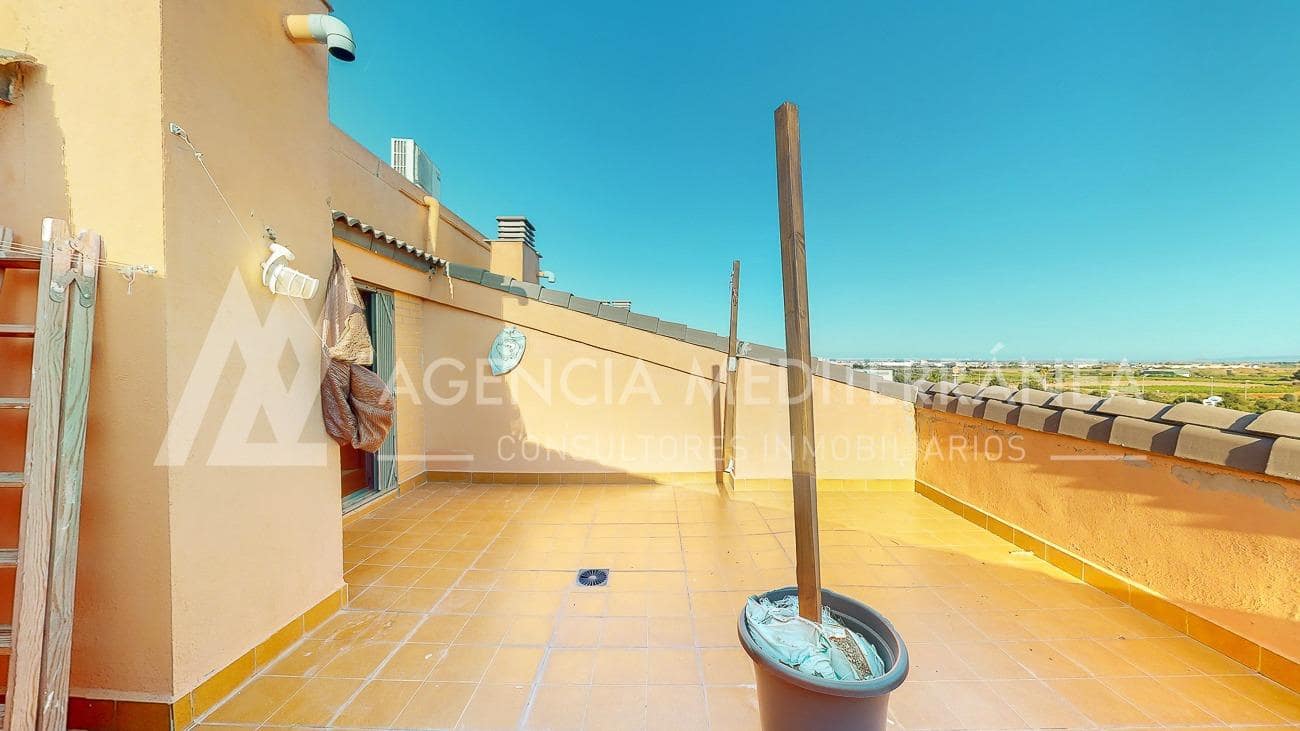 3 soveværelse Penthouse til leje i Alcasser - € 1.000 (Ref: 10115754)