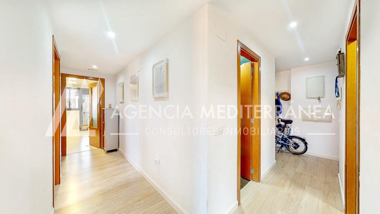 3 soveværelse Penthouse til leje i Alcasser - € 1.000 (Ref: 10115754)
