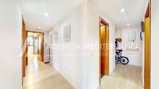 Penthouse de 3 chambres à louer à Alcàsser - 1 000 € (Ref: 10115754)
