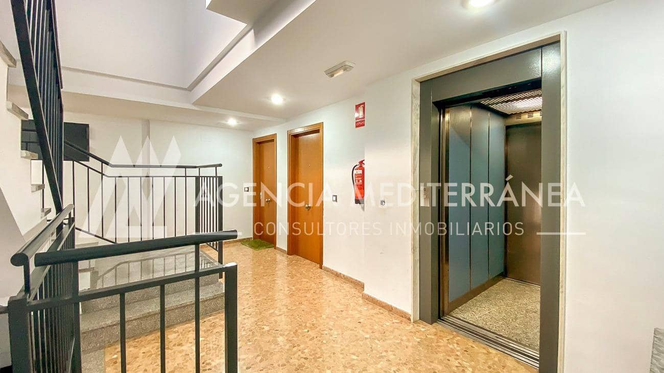 3 soveværelse Penthouse til leje i Alcasser - € 1.000 (Ref: 10115754)