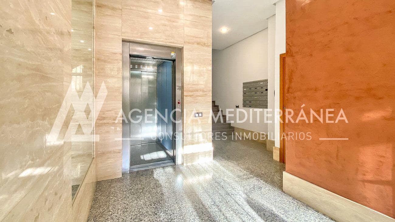 3 soveværelse Penthouse til leje i Alcasser - € 1.000 (Ref: 10115754)