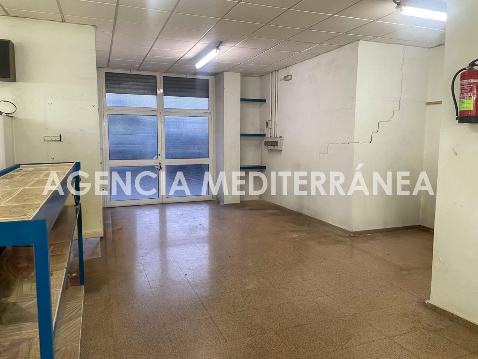 Erhverv til salg i Valencia by - € 199.000 (Ref: 10136185)
