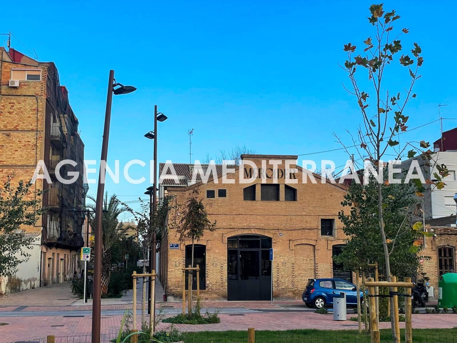 Erhverv til salg i Valencia by - € 199.000 (Ref: 10136185)