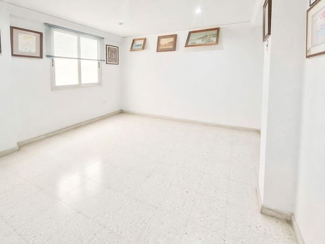 4 Zimmer Wohnung zu verkaufen in Trinitat, València Stadt - 330.000 € (Ref: 10136187)