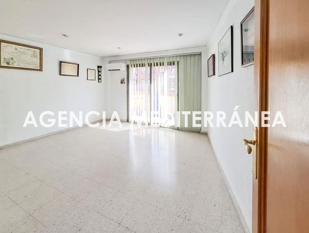 4 Zimmer Wohnung zu verkaufen in Trinitat, València Stadt - 330.000 € (Ref: 10136187)