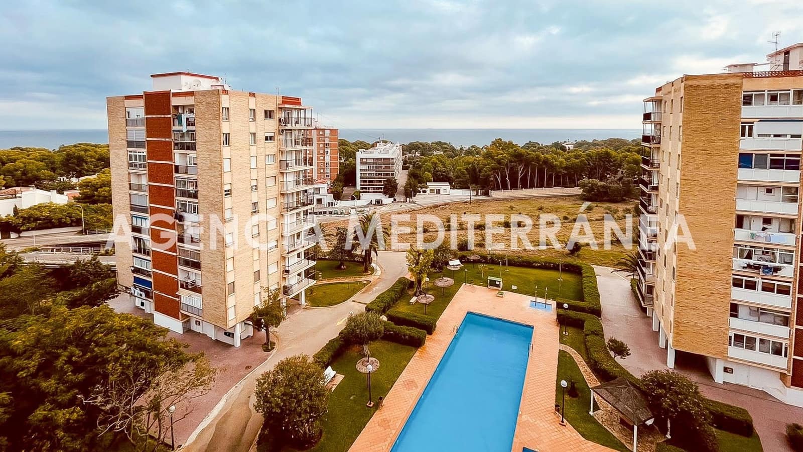 2 makuuhuone Huoneisto myytävänä paikassa Denia mukana uima-altaan 
autotalli - 360 000 € (Ref: 10139817)