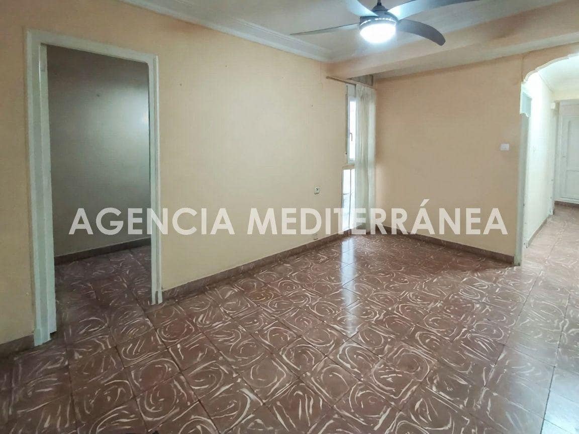 3 bedroom Flat for sale in Valencia city - € 175,000 (Ref: 10142474)