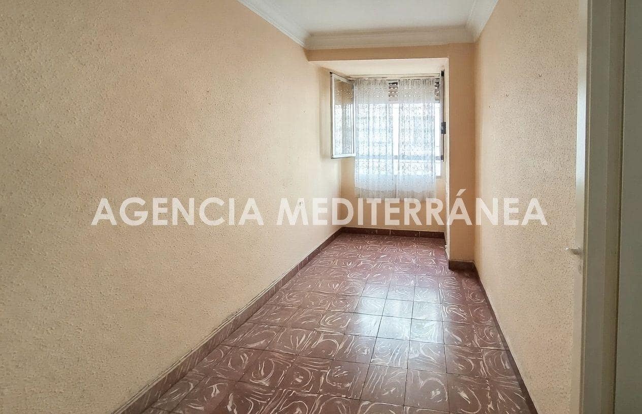 3 bedroom Flat for sale in Valencia city - € 175,000 (Ref: 10142474)