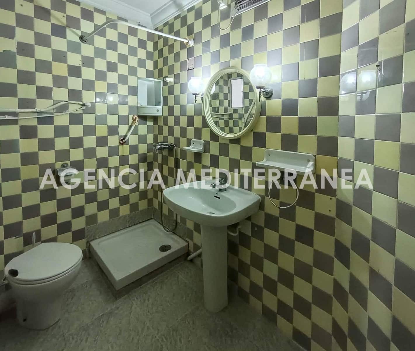 3 bedroom Flat for sale in Valencia city - € 175,000 (Ref: 10142474)