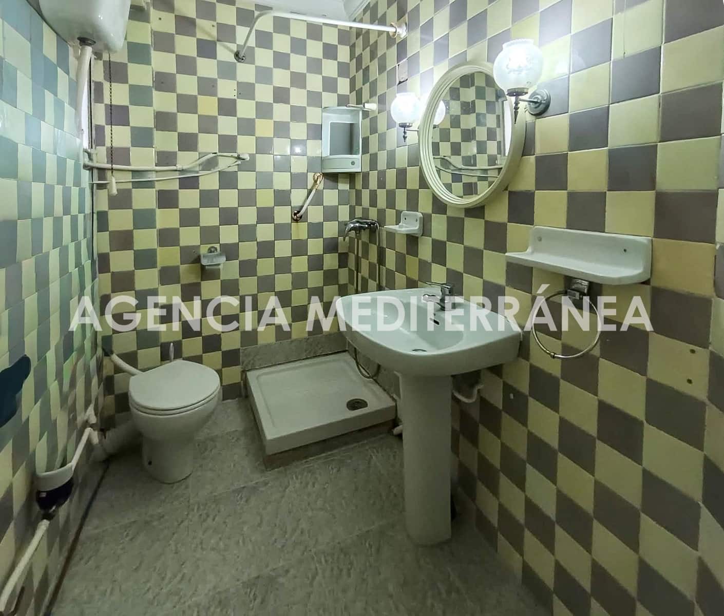 3 bedroom Flat for sale in Valencia city - € 175,000 (Ref: 10142474)