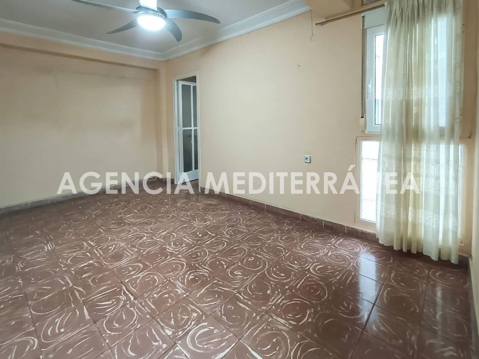 3 bedroom Flat for sale in Valencia city - € 175,000 (Ref: 10142474)
