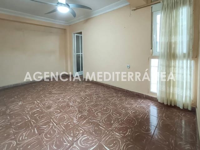 3 bedroom Flat for sale in En Corts, Valencia city - € 175,000 (Ref: 10142474)