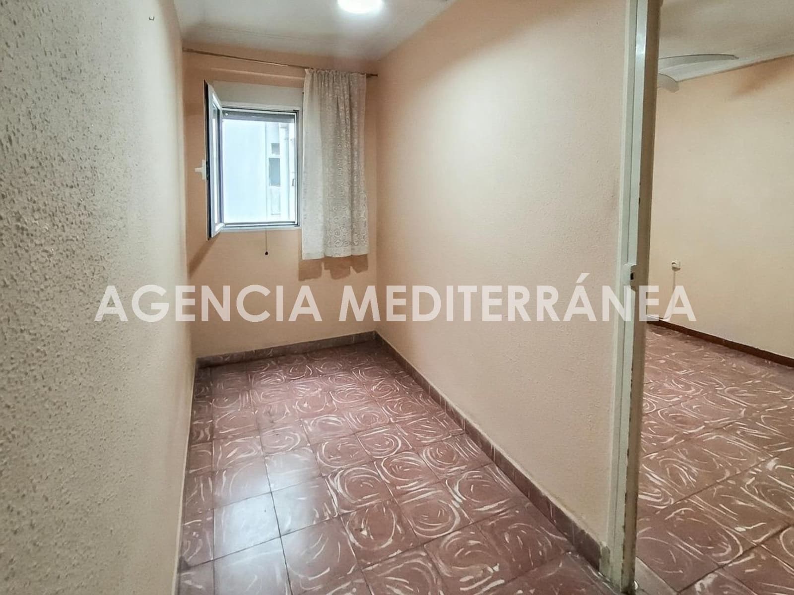 3 bedroom Flat for sale in Valencia city - € 175,000 (Ref: 10142474)
