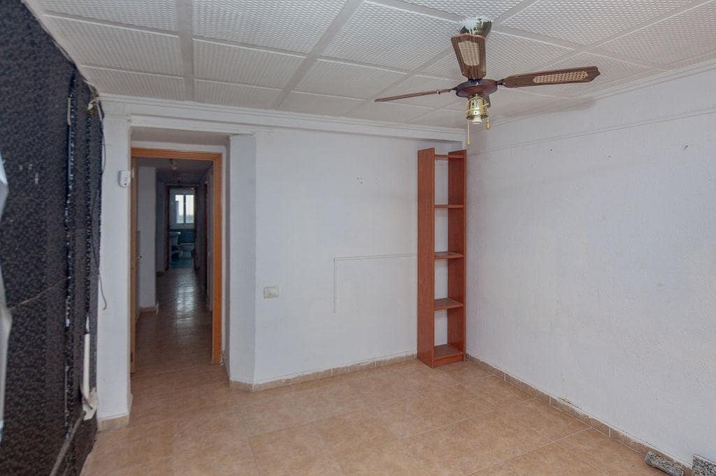 2 slaapkamer Flat te koop in Gandia - € 68.000 (Ref: 10142475)