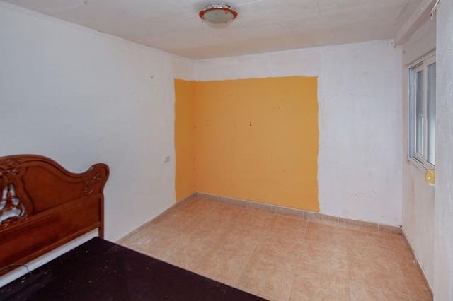 2 slaapkamer Flat te koop in Gandia - € 68.000 (Ref: 10142475)