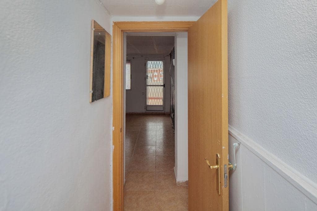2 slaapkamer Flat te koop in Gandia - € 68.000 (Ref: 10142475)