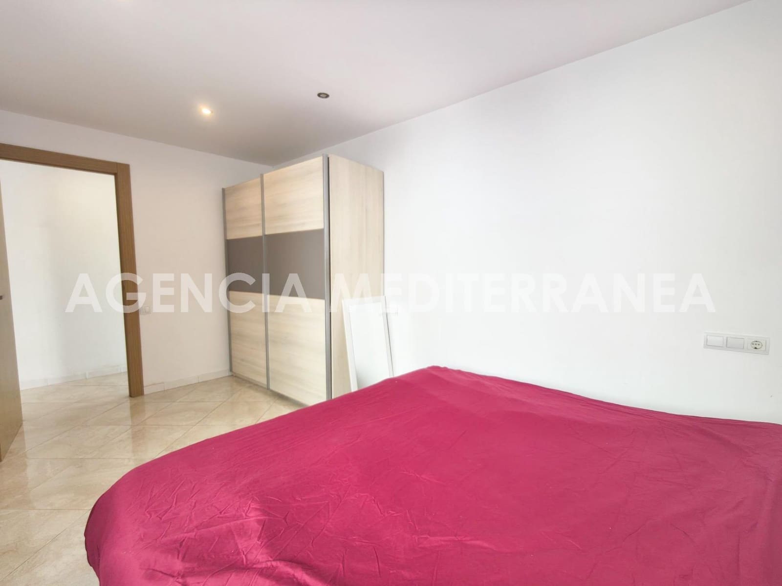 Piso de 2 habitaciones en València ciudad en alquiler - 1.200 € (Ref: 10155361)