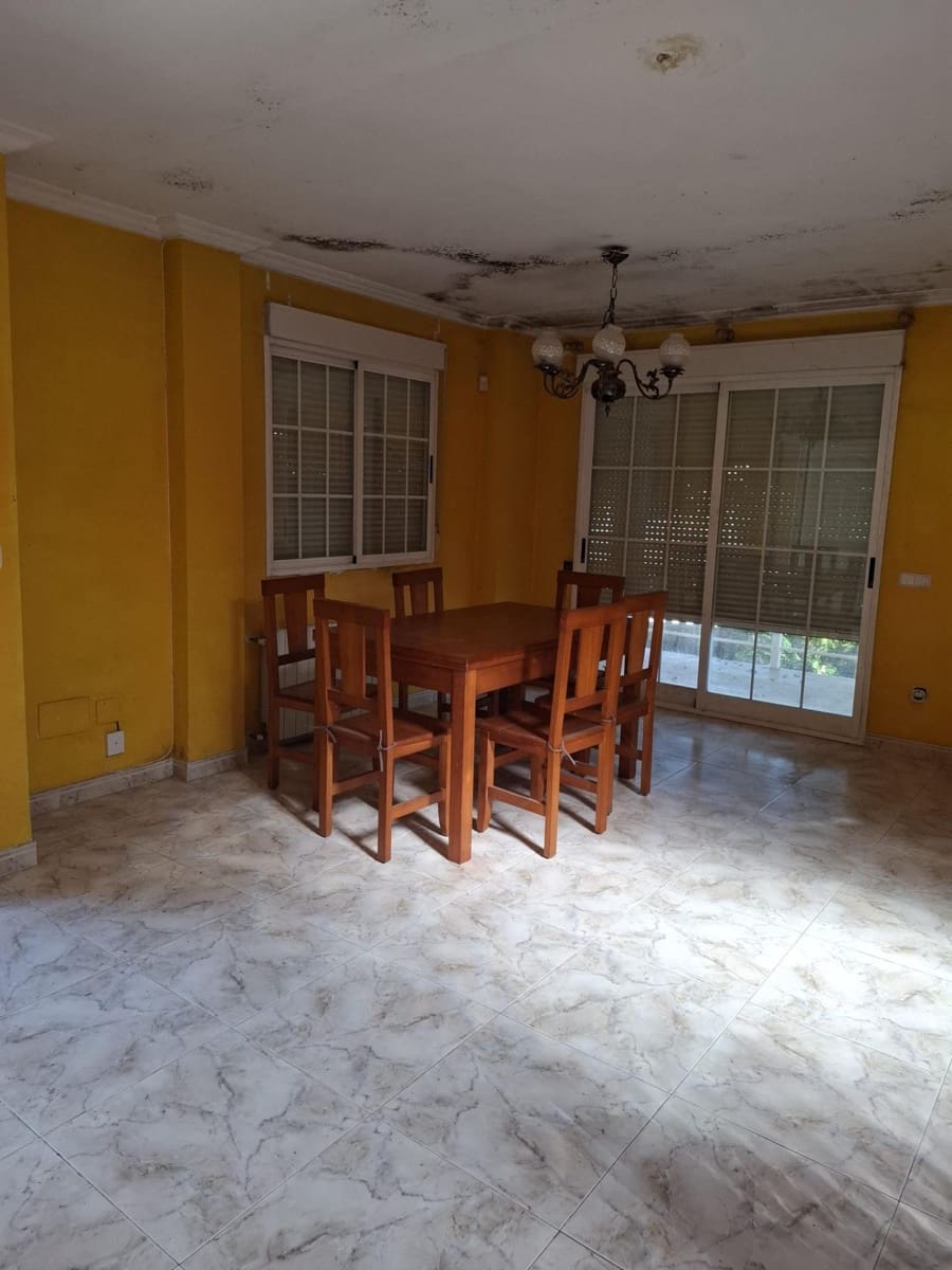 4 bedroom Apartment for sale in Gandia with pool garage - € 399,000 (Ref: 10159822)