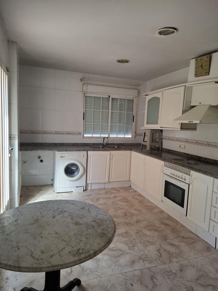 4 bedroom Apartment for sale in Gandia with pool garage - € 399,000 (Ref: 10159822)