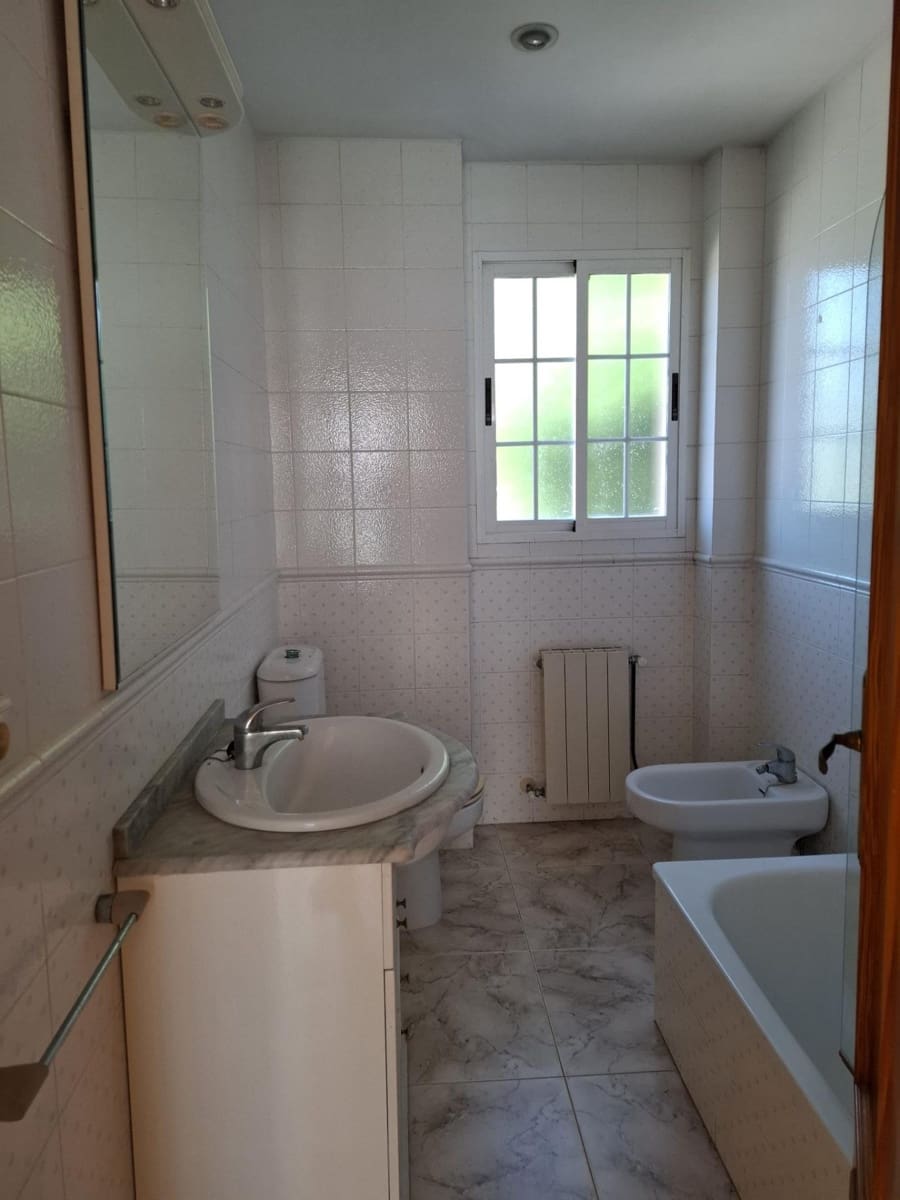 4 bedroom Apartment for sale in Gandia with pool garage - € 399,000 (Ref: 10159822)