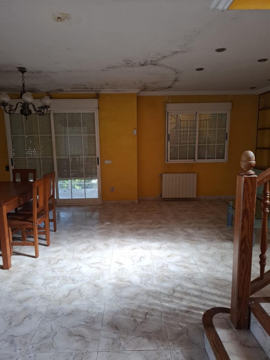4 bedroom Apartment for sale in Gandia with pool garage - € 399,000 (Ref: 10159822)