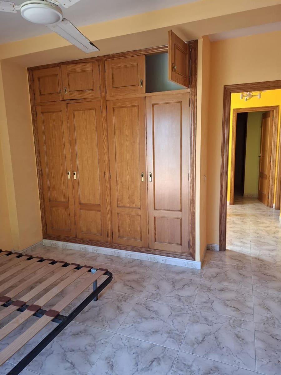 4 bedroom Apartment for sale in Gandia with pool garage - € 399,000 (Ref: 10159822)