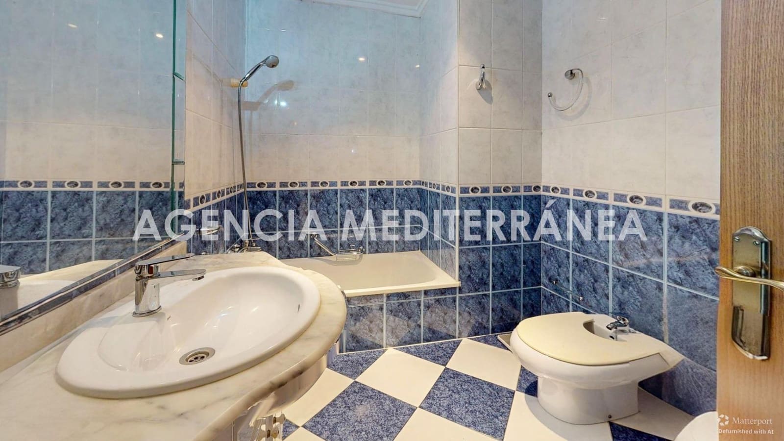 4 sypialnia Mieszkanie na sprzedaż w Miasto Walencja z garażem - 449 000 € (Ref: 10161591)