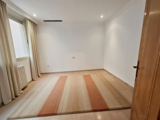 5 soveværelse Lejlighed til salg i Sant Francesc, Valencia by med garage - € 1.250.000 (Ref: 10161592)