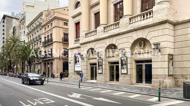 5 soveværelse Lejlighed til salg i Sant Francesc, Valencia by med garage - € 1.250.000 (Ref: 10161592)
