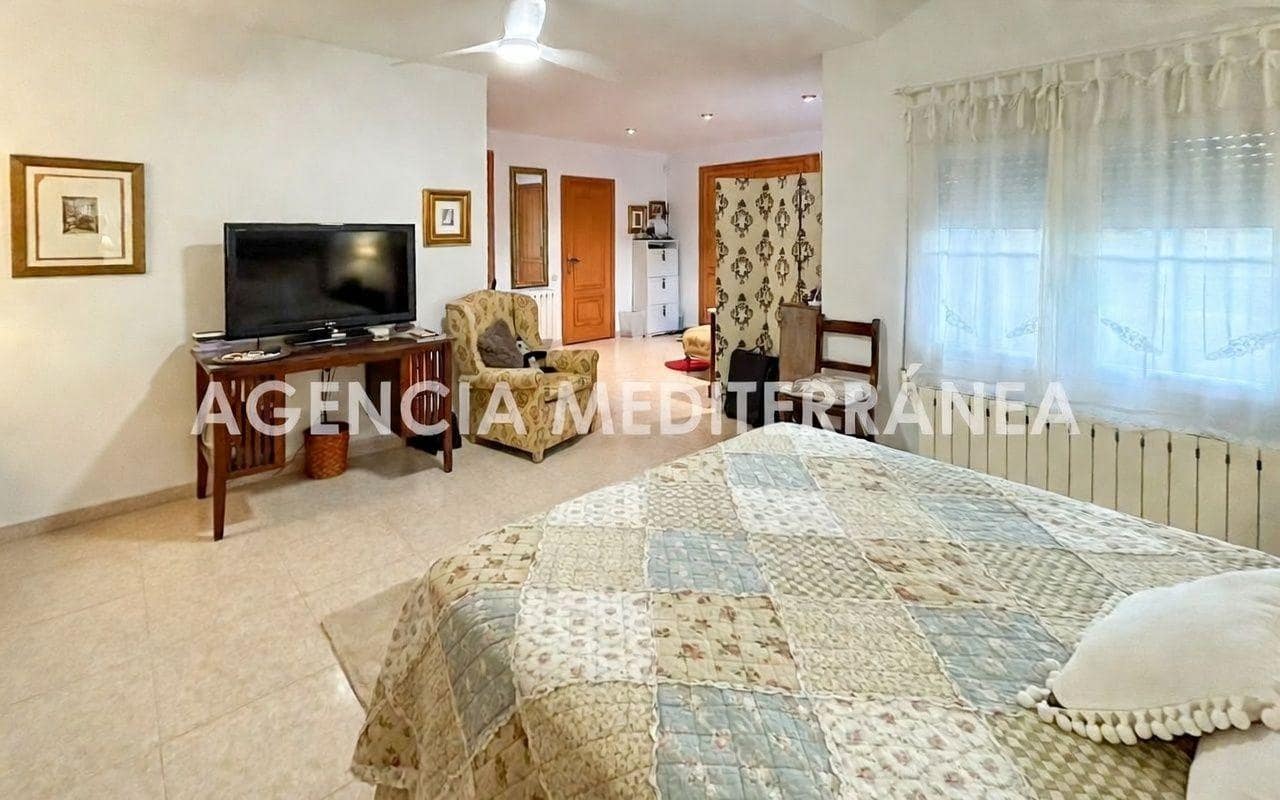 5 soveværelse Villa til salg i La Canada med swimmingpool garage - € 700.000 (Ref: 10165141)