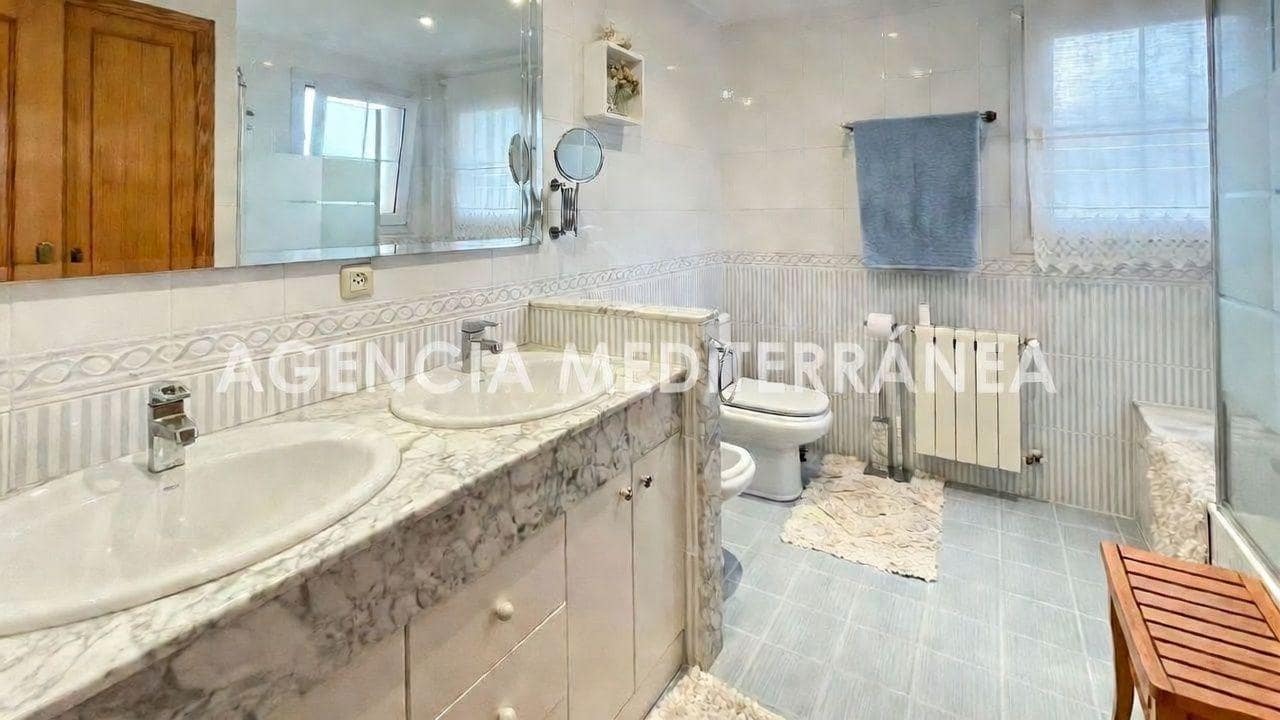 5 soveværelse Villa til salg i La Canada med swimmingpool garage - € 700.000 (Ref: 10165141)