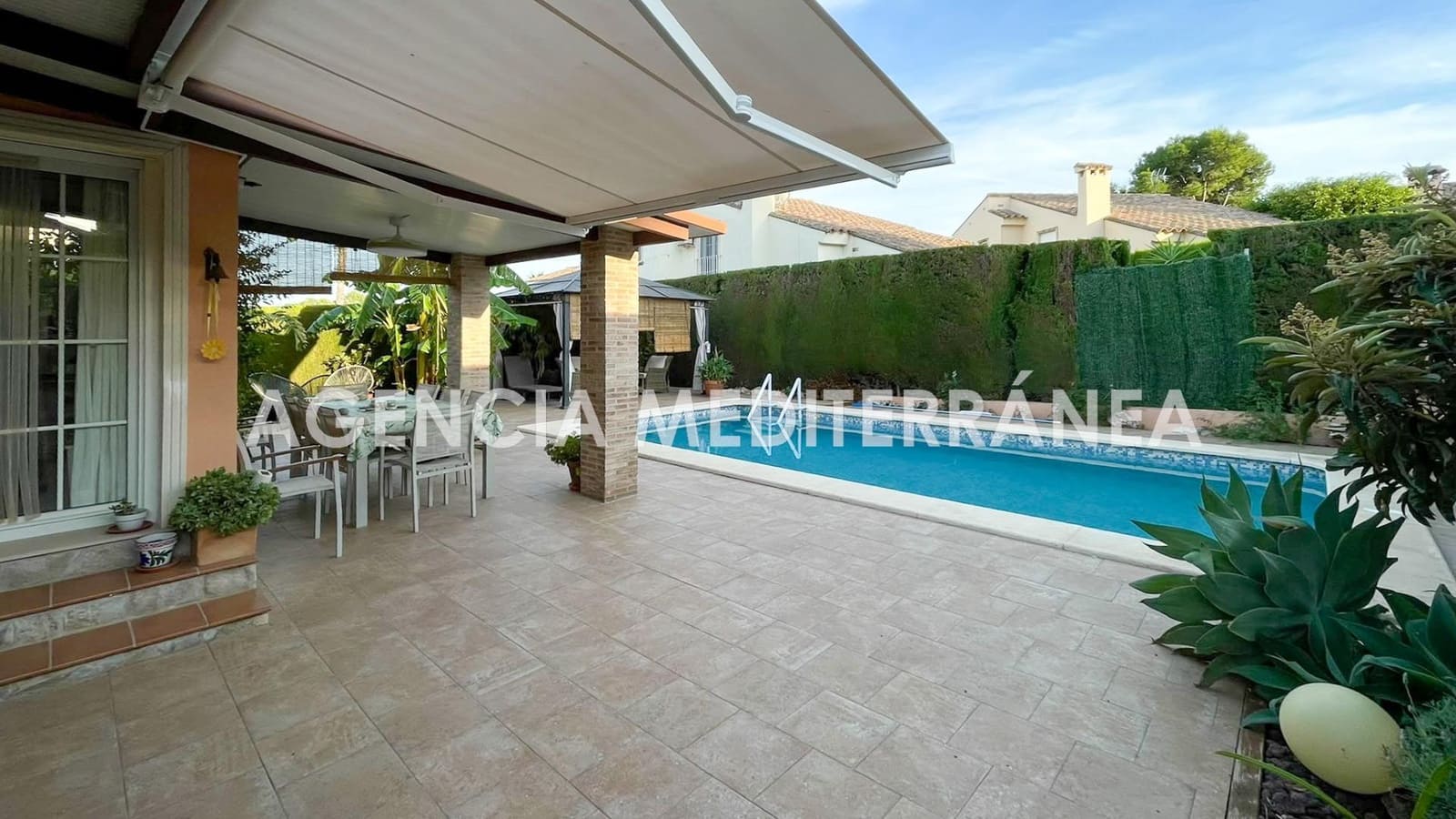 5 soveværelse Villa til salg i La Canada med swimmingpool garage - € 700.000 (Ref: 10165141)