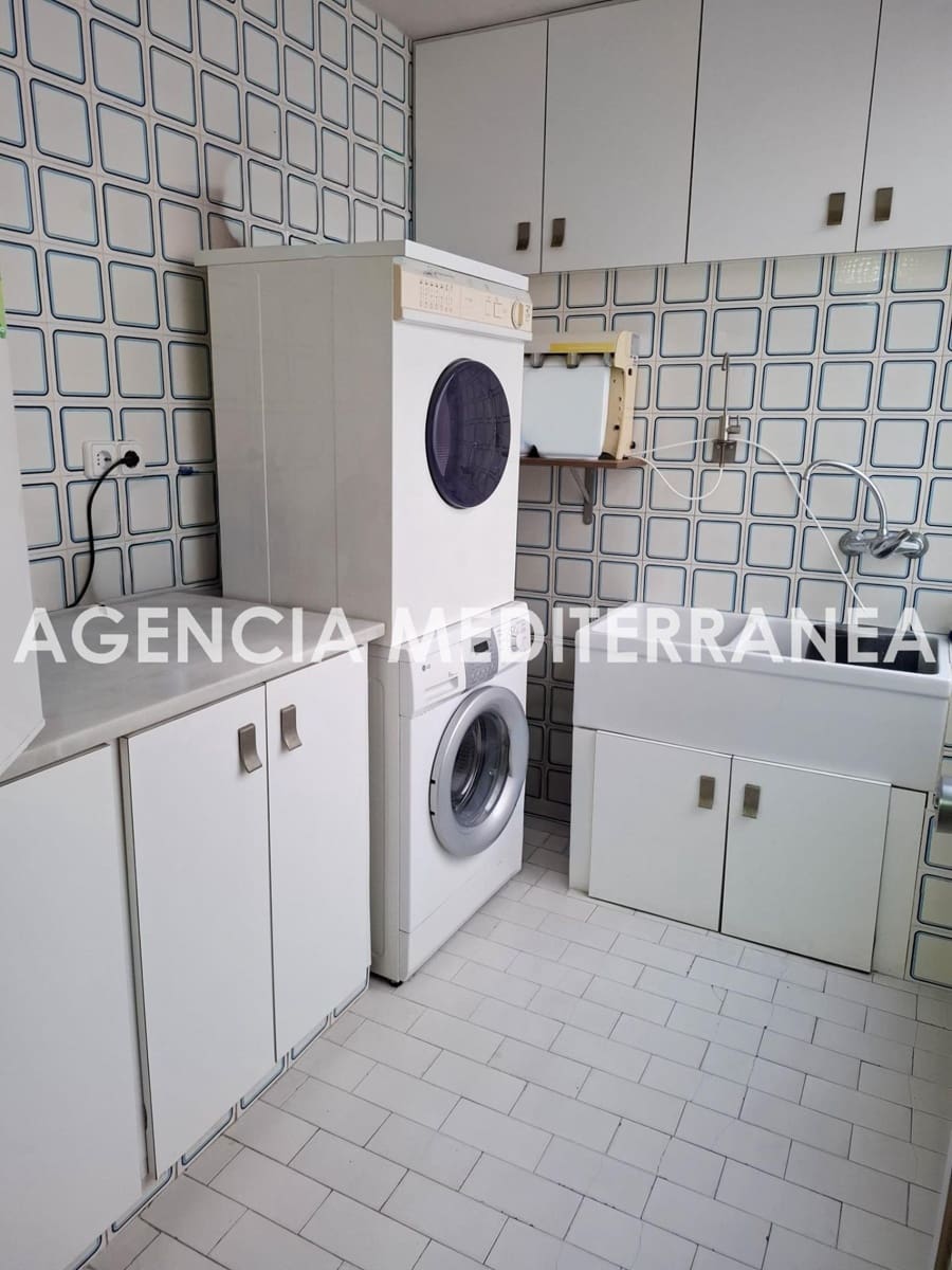 8 soverom Leilighet til salgs i Oliva med garasje - € 306 000 (Ref: 10168551)