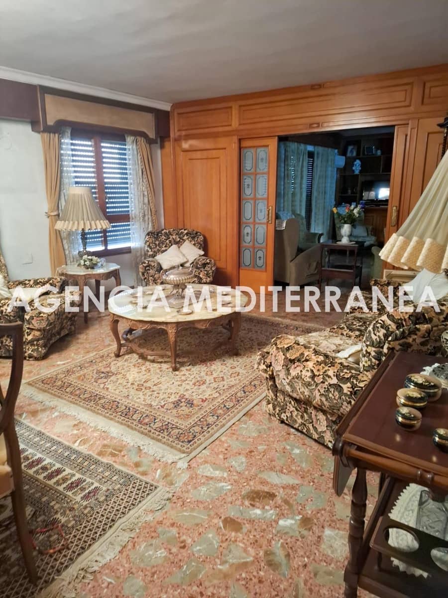 8 soverom Leilighet til salgs i Oliva med garasje - € 306 000 (Ref: 10168551)