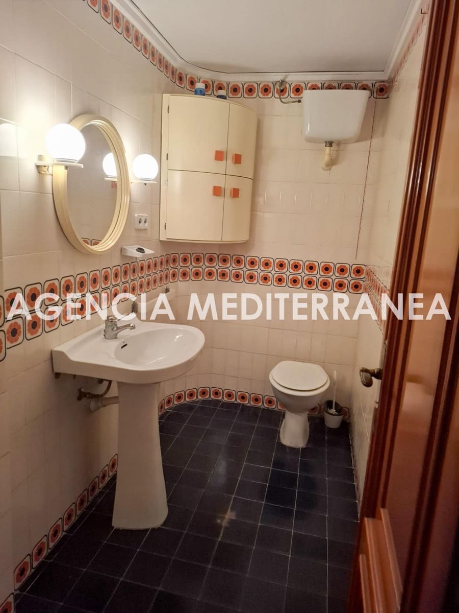 8 soverom Leilighet til salgs i Oliva med garasje - € 306 000 (Ref: 10168551)