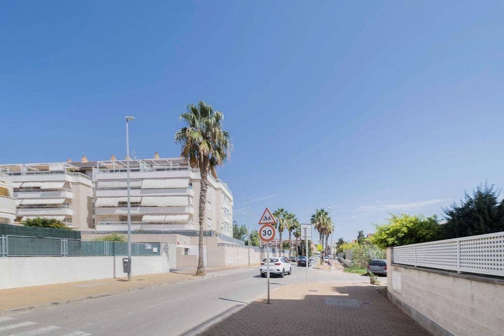 2 soverom Leilighet til salgs i Denia med svømmebasseng garasje - € 240 000 (Ref: 10168552)