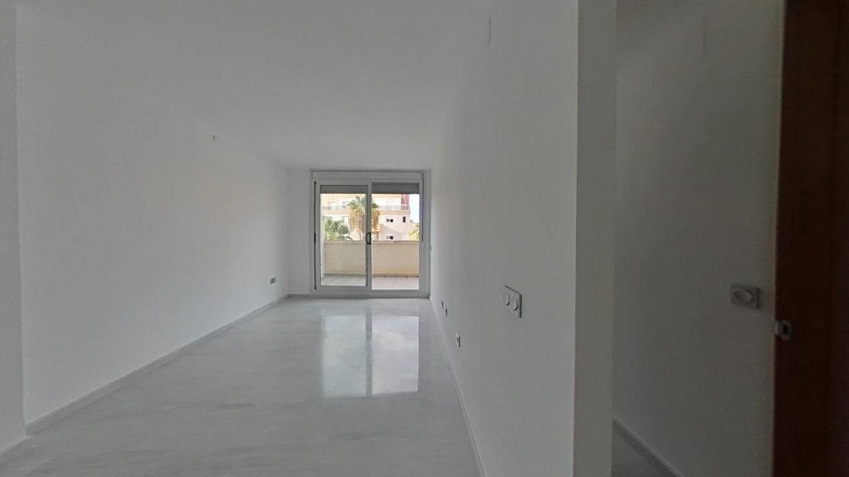 2 soverom Leilighet til salgs i Denia med svømmebasseng garasje - € 240 000 (Ref: 10168552)